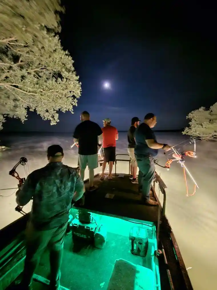 New York Bowfishing 8