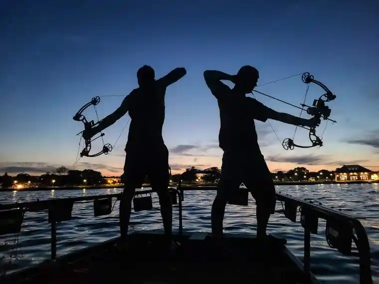 New York Bowfishing 10