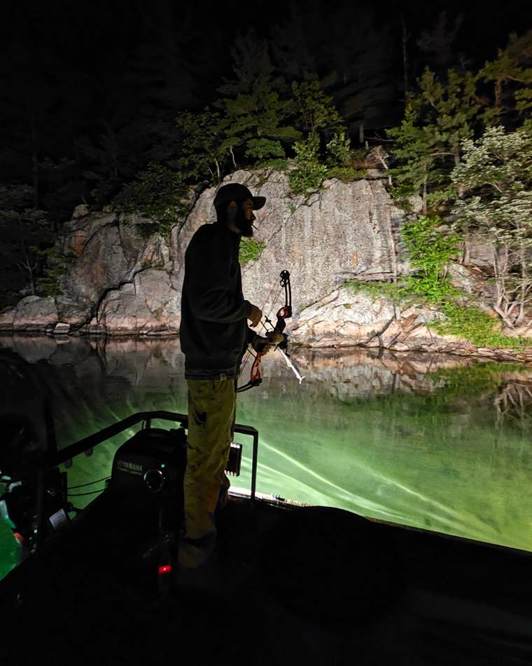 New York Bowfishing 12