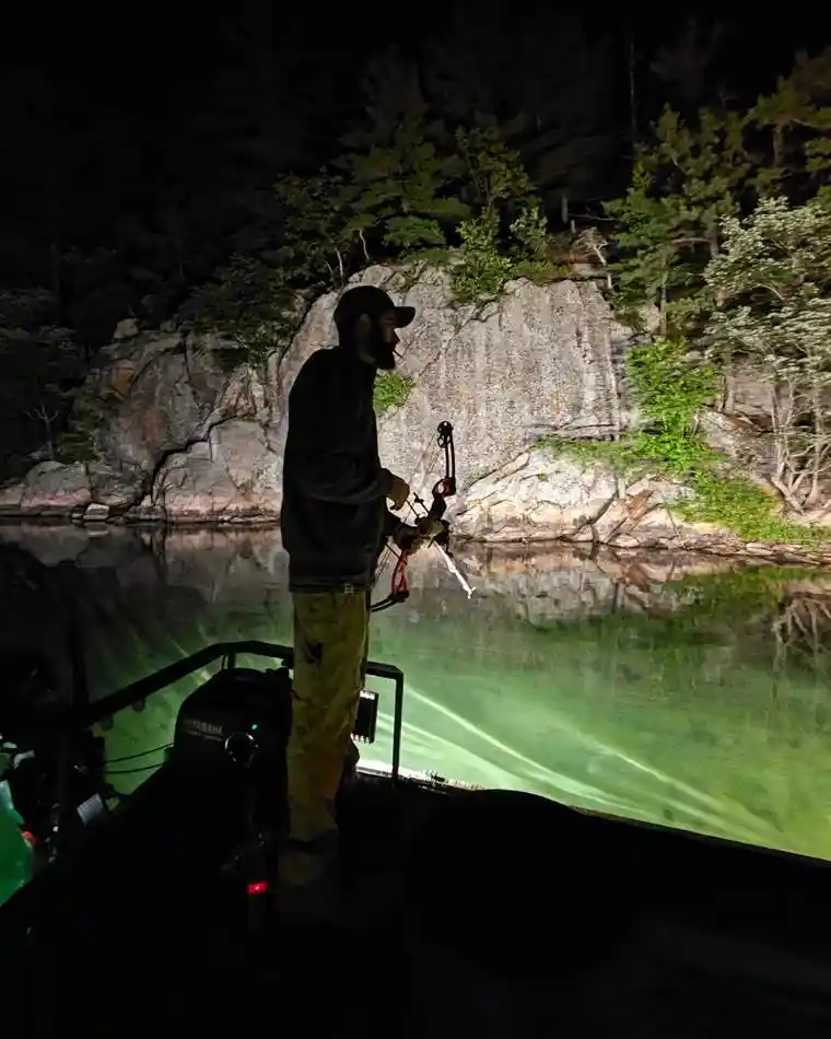 New York Bowfishing 12
